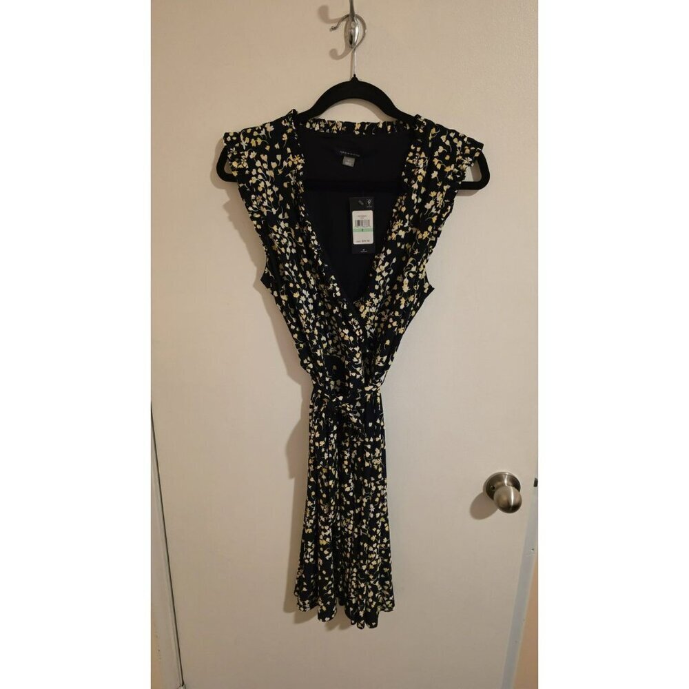 Tommy Hilfiger Dress Size 8 Floral Feminine Tie Belt NWT Party Event Shower